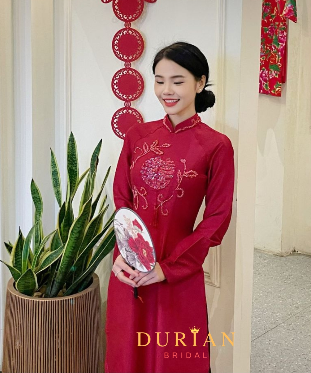 Áo dài cưới lụa đỏ mẫu 5