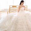 Chi phí thuê váy cưới là bao nhiêu tiền?