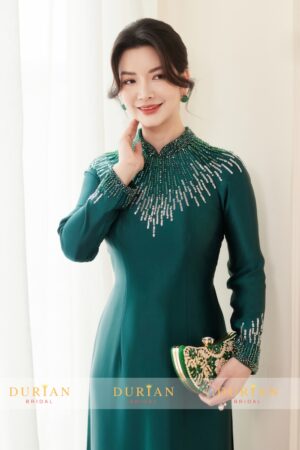 Áo dài bà sui đính đá sang trọng mẫu 1