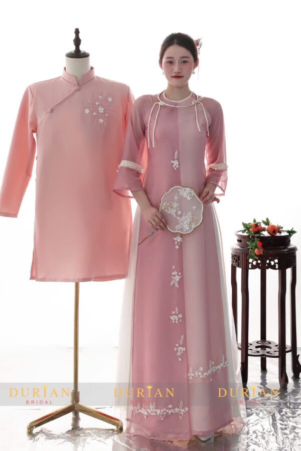 Áo dài ăn hỏi cặp đôi cổ tròn 4 tà tay cánh tiên DR6609